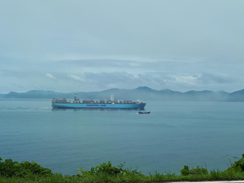 Namhae Bluemare Pension Bagian luar foto