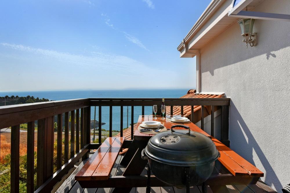 Namhae Bluemare Pension Bagian luar foto
