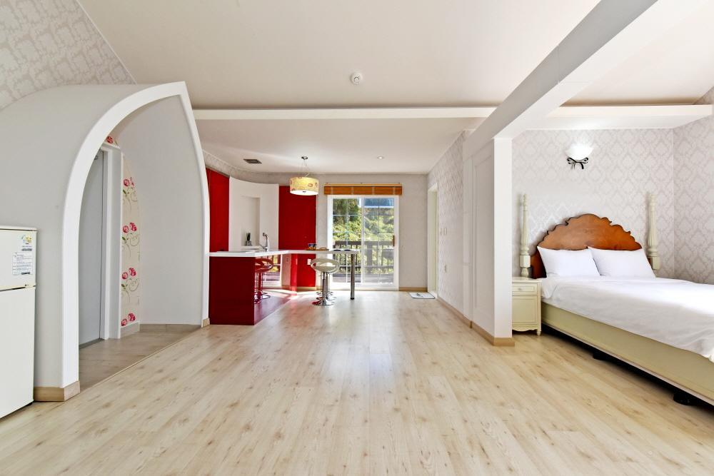Namhae Bluemare Pension Bagian luar foto