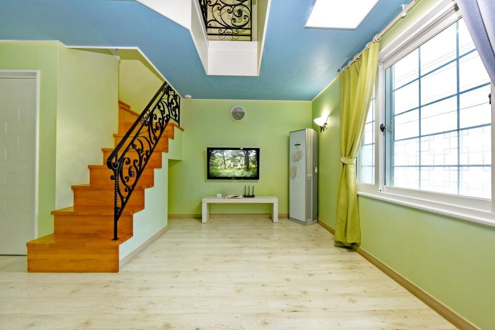 Namhae Bluemare Pension Bagian luar foto