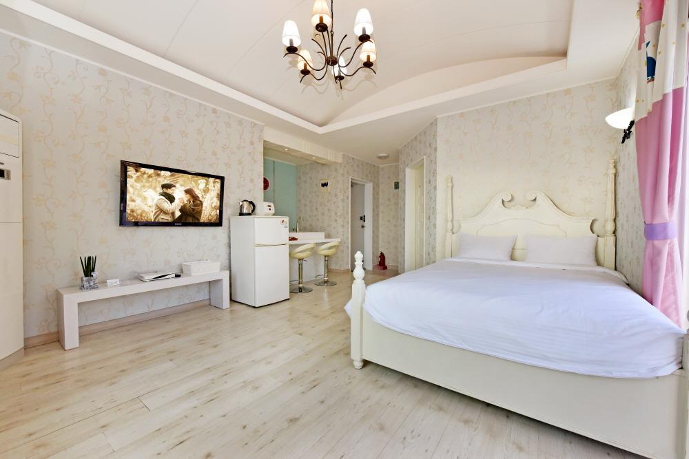 Namhae Bluemare Pension Bagian luar foto