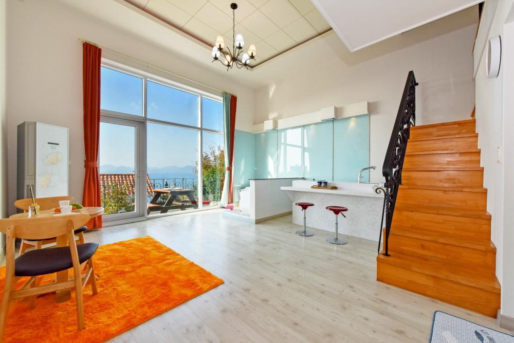 Namhae Bluemare Pension Bagian luar foto