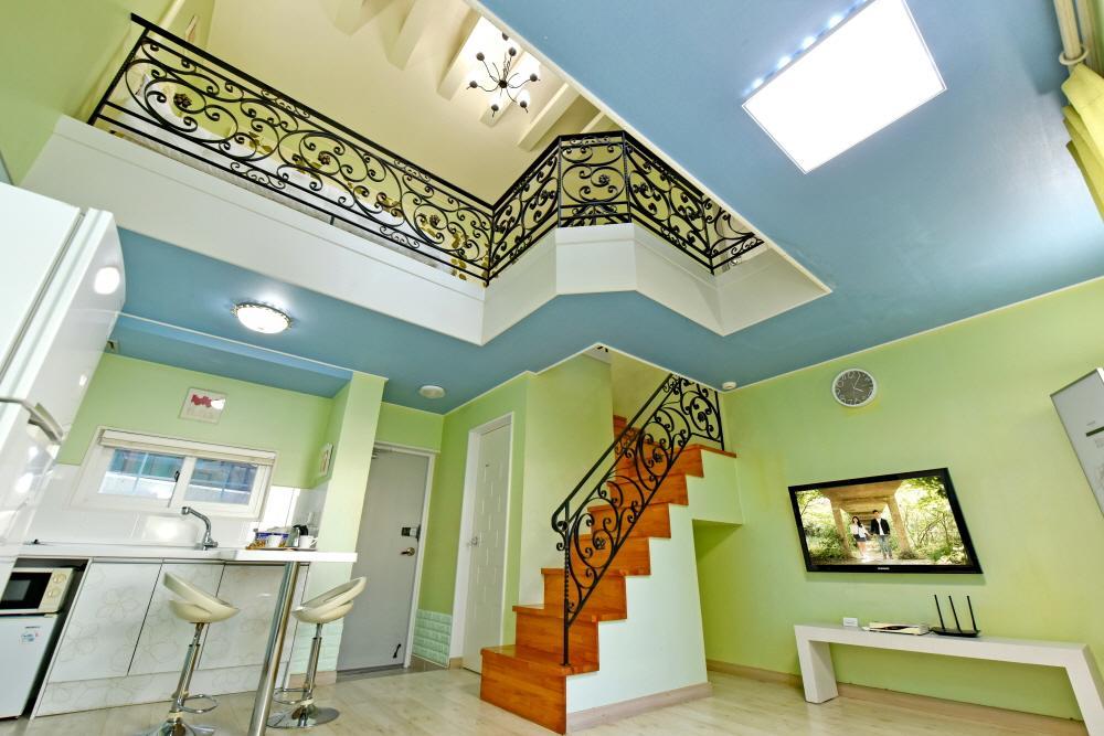 Namhae Bluemare Pension Bagian luar foto
