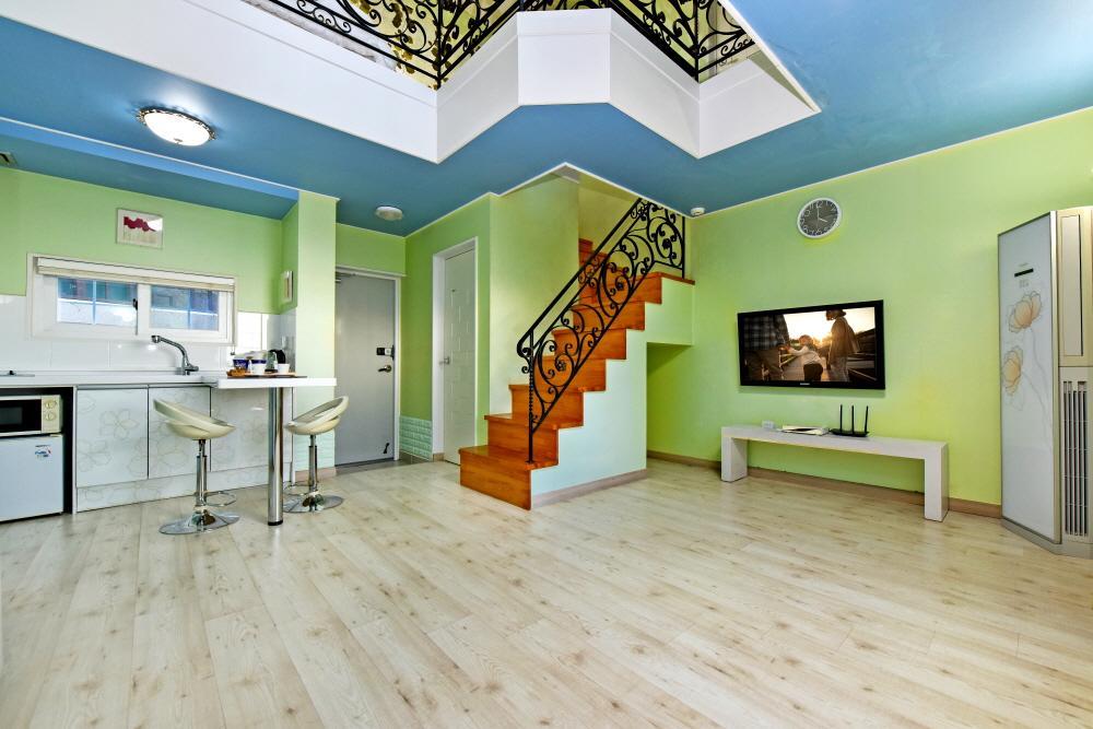 Namhae Bluemare Pension Bagian luar foto