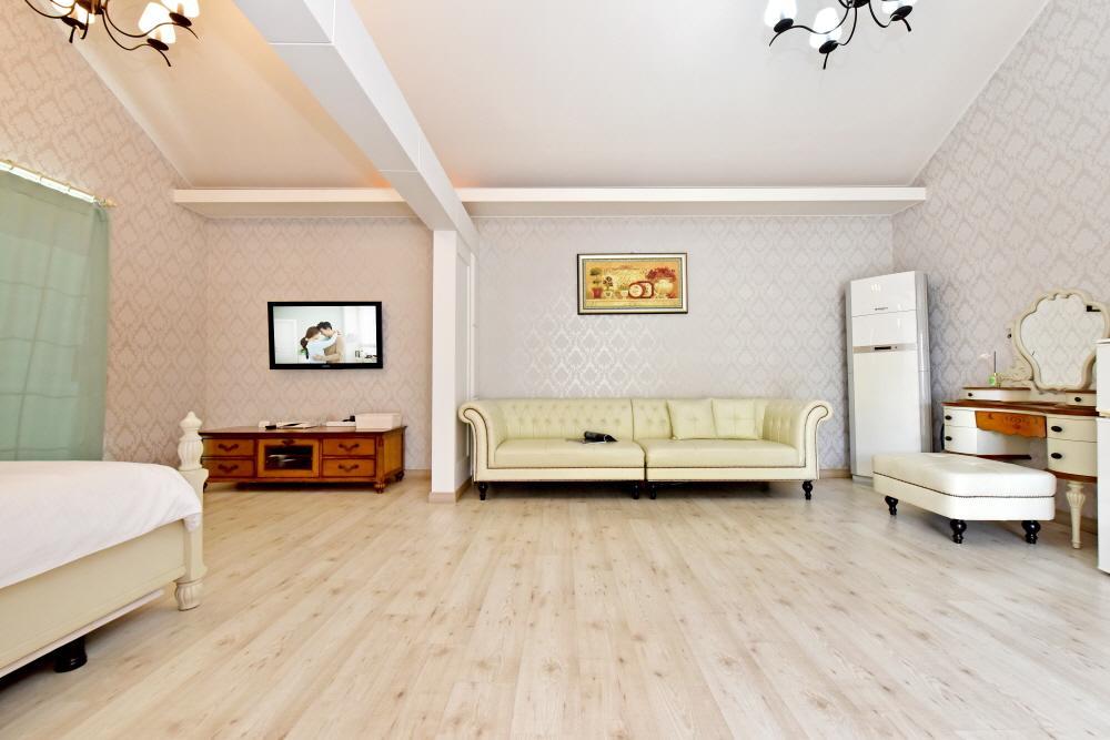 Namhae Bluemare Pension Bagian luar foto
