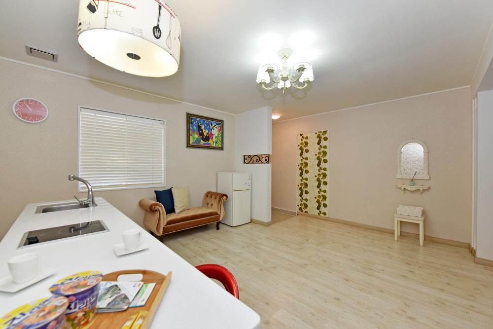 Namhae Bluemare Pension Bagian luar foto